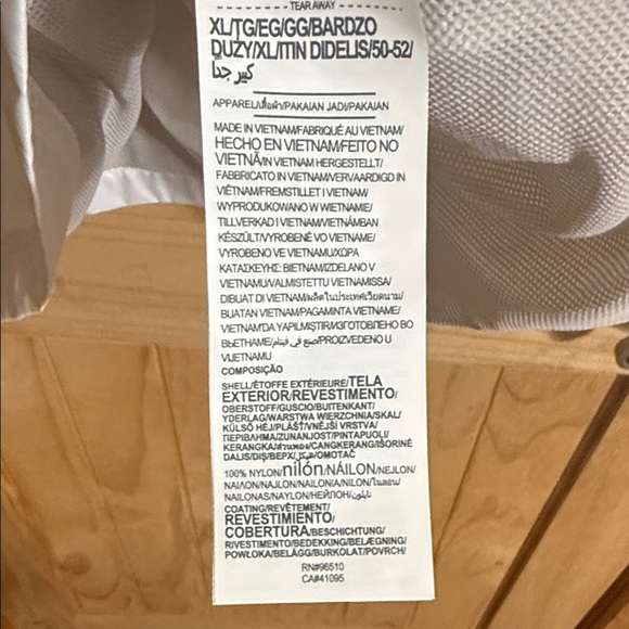 Under Armour White Sleeveless Tank Top - Picture 5 of 7